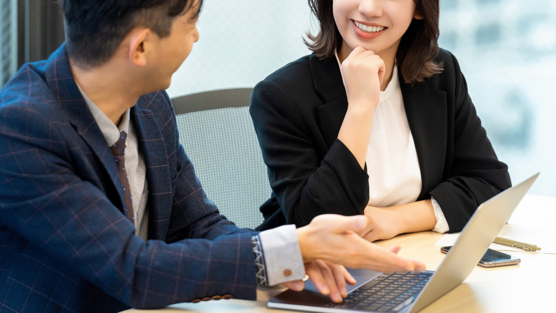 自社EC運営を委託すべきタイミングと判断の境界線